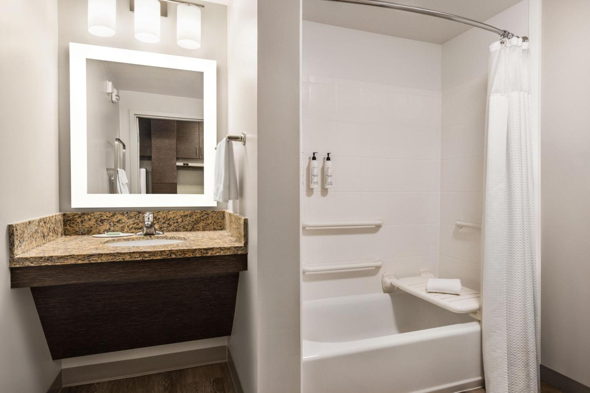 Towneplace Suites By Marriott Harrisburg West/Меканіксберґ Екстер'єр фото