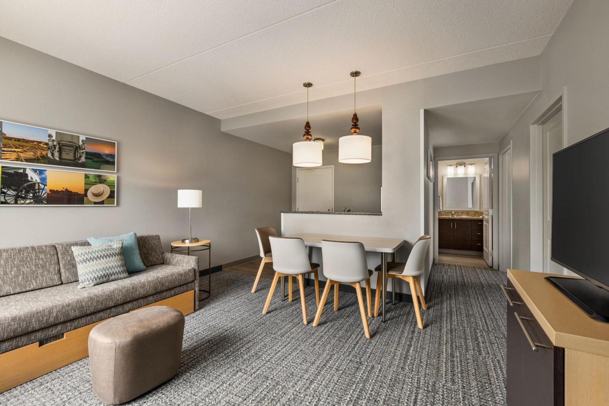 Towneplace Suites By Marriott Harrisburg West/Меканіксберґ Екстер'єр фото